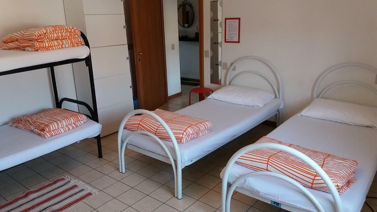 Hostel Easy Пиза Экстерьер фото